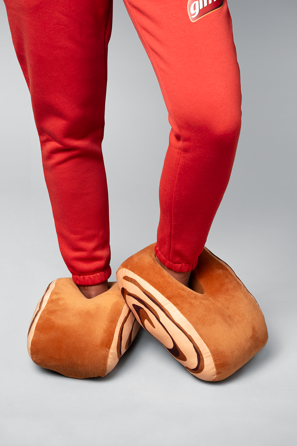 Adult slippers (one size size 36-44)